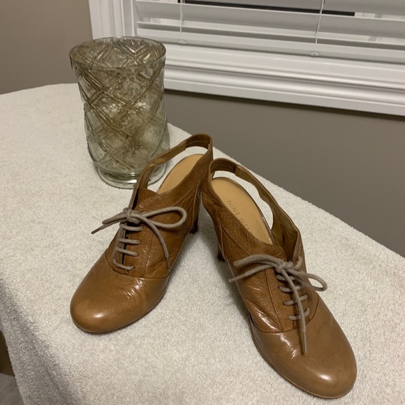 - Nine West Heels, Gorgeois leather - Picture 4 of 7